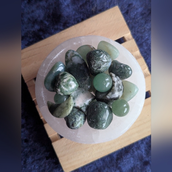 💚 Mossy Heart Bowl ☪️ Aventurine Agate Jasper Quinhai Jade Mini Crystal Hearts - Picture 10 of 10